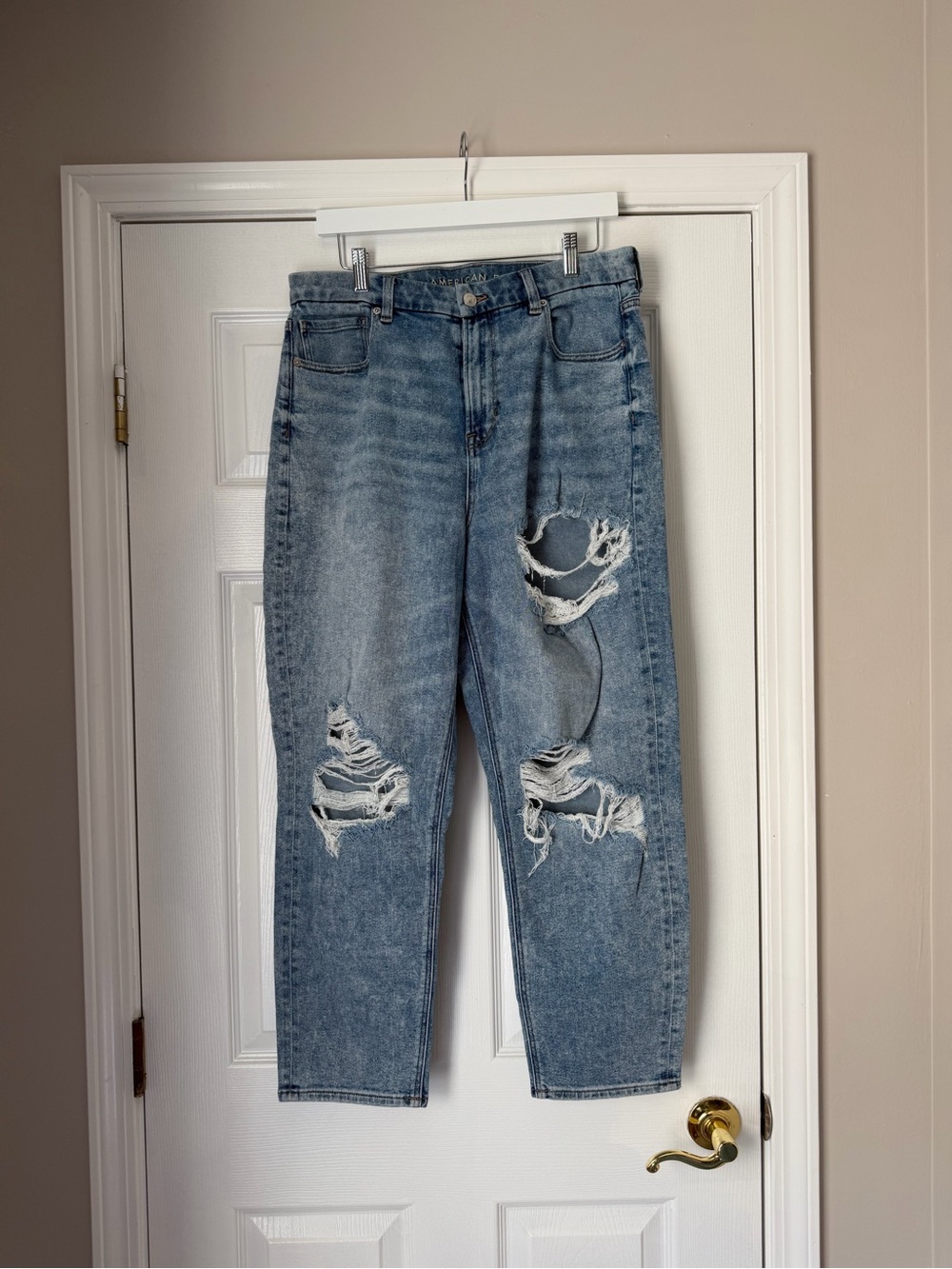 American Age Distressed Relaxed Jeans - Light Blue